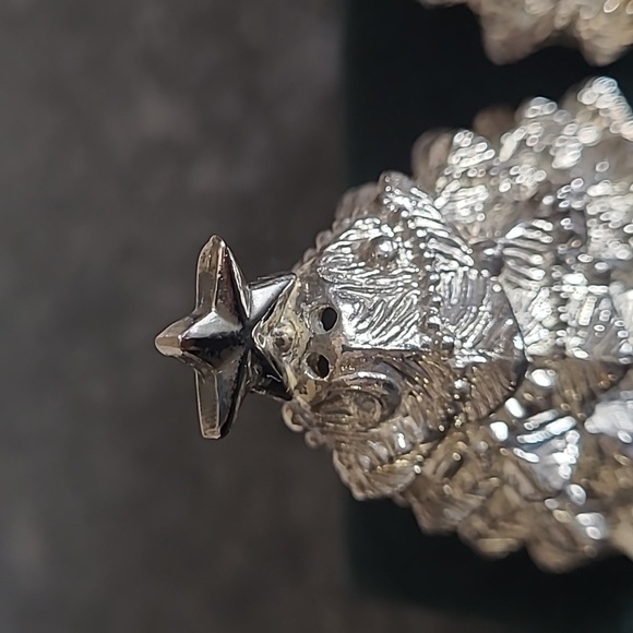 Silverplated Christmas Tree Salt and Pepper Shakers - Picture 6 of 13